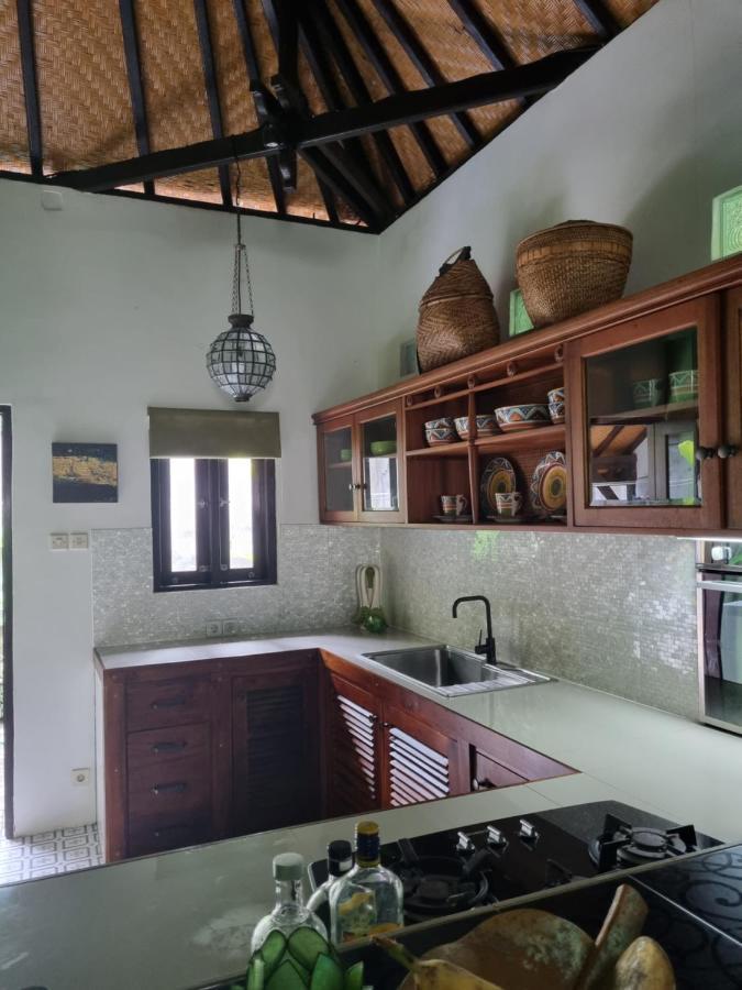 Villa Jati - Private Poolside Villa Central Lovina المظهر الخارجي الصورة
